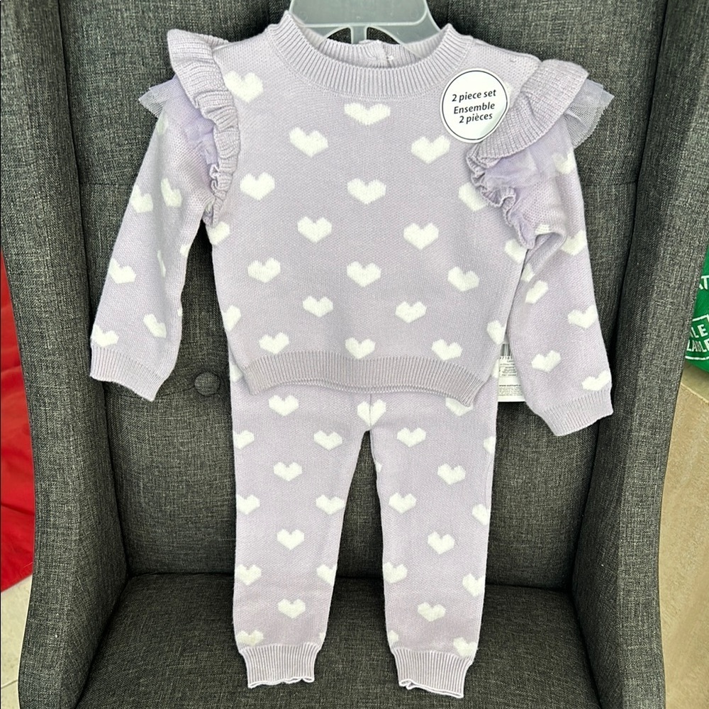 NWT Purple Heart Patterned Baby Outfit 0-3 months